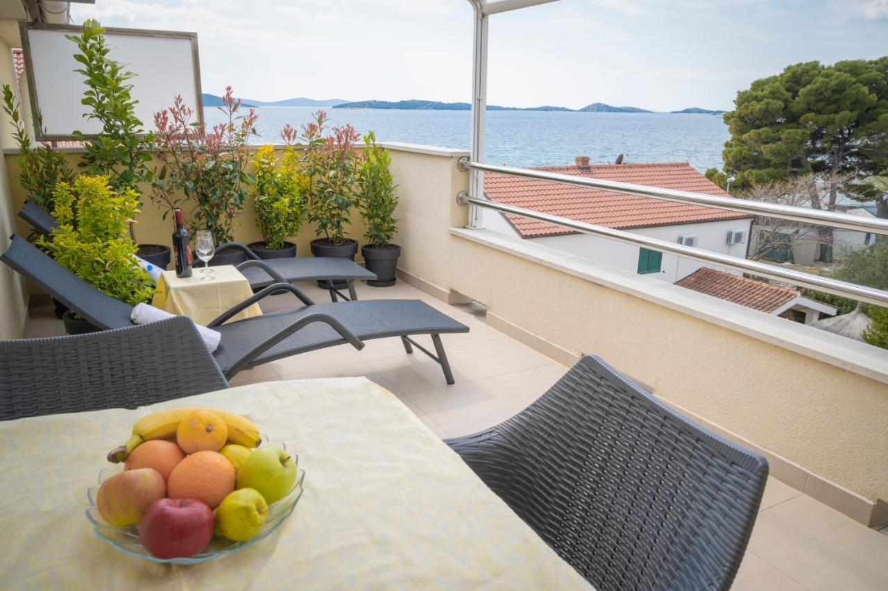 Beach Apartments Marijana Водице Екстериор снимка